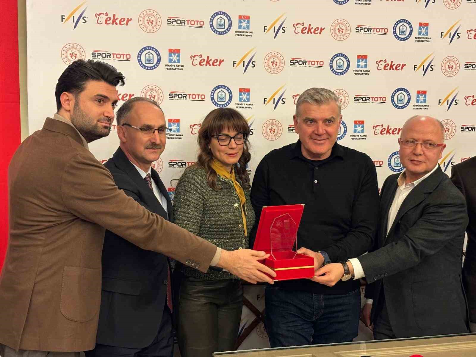 uludagdaki uluslararasi kayak organizasyonlarinin lansmani bursada yapildi 6 3fNT1rnv