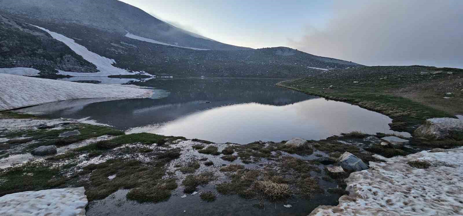 uludagin buzul golleri tasti yaz ortasinda kutup manzaralari 7