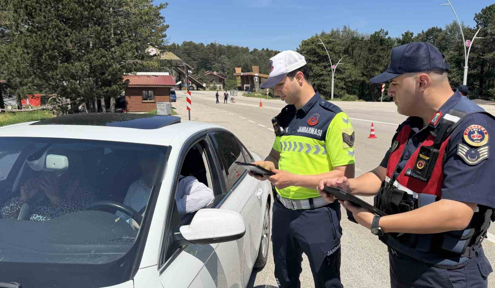 uludagin zumrut yesili ormanlari jandarmaya emanet 9