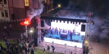 uluslararasi-altin-safran-belgesel-film-festivalinde-mesale-yandi-aqDumyCF.jpg