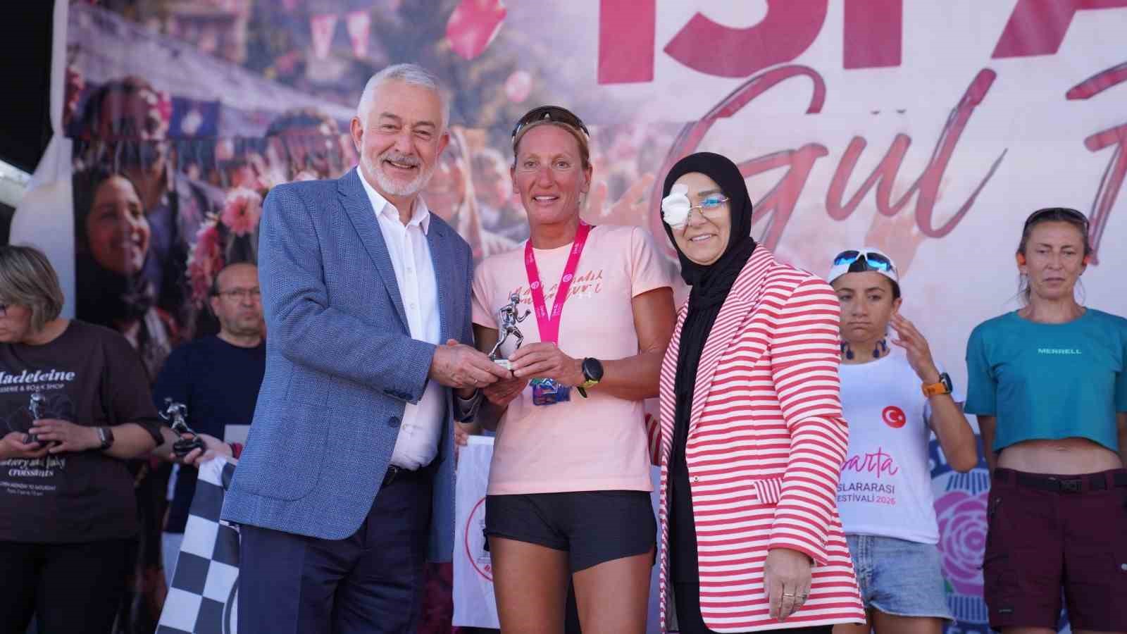 Uluslararası Gül Festivali’nde spor coşkusu zirveye ulaştı 8 uluslararasi gul festivalinde spor coskusu zirveye ulasti 4 TID8tGD7