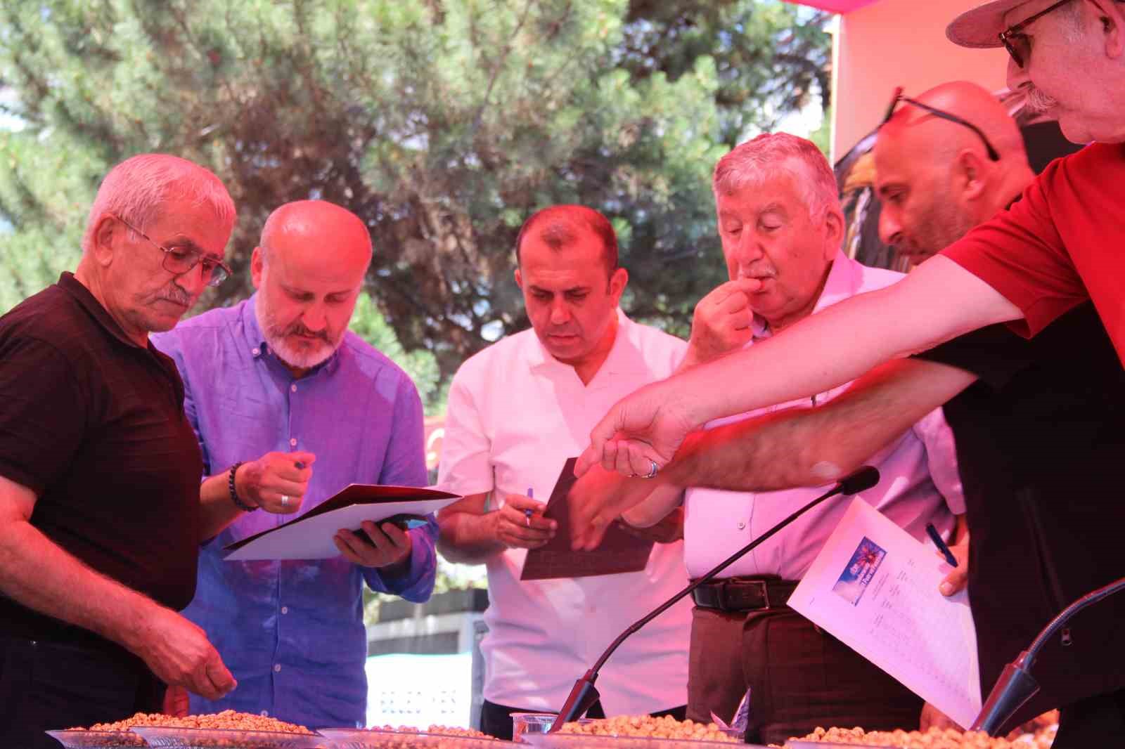 Uluslararası Hitit Fuar ve Festivali’nde Çorum’un en iyi leblebileri yarıştı 5 uluslararasi hitit fuar ve festivalinde corumun en iyi leblebileri yaristi 1 Fy58C7Hg