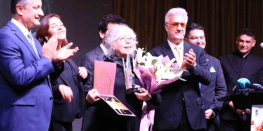 uluslararasi-tiyatro-festivalinde-yasam-boyu-basari-odulu-sahibini-buldu-QsxU6W9C.jpg