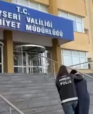 uluslararasi-uyusturucu-madde-ticareti-yapan-supheli-midesinde-uyusturucuyla-yakalandi-mYvyBhRH.jpg