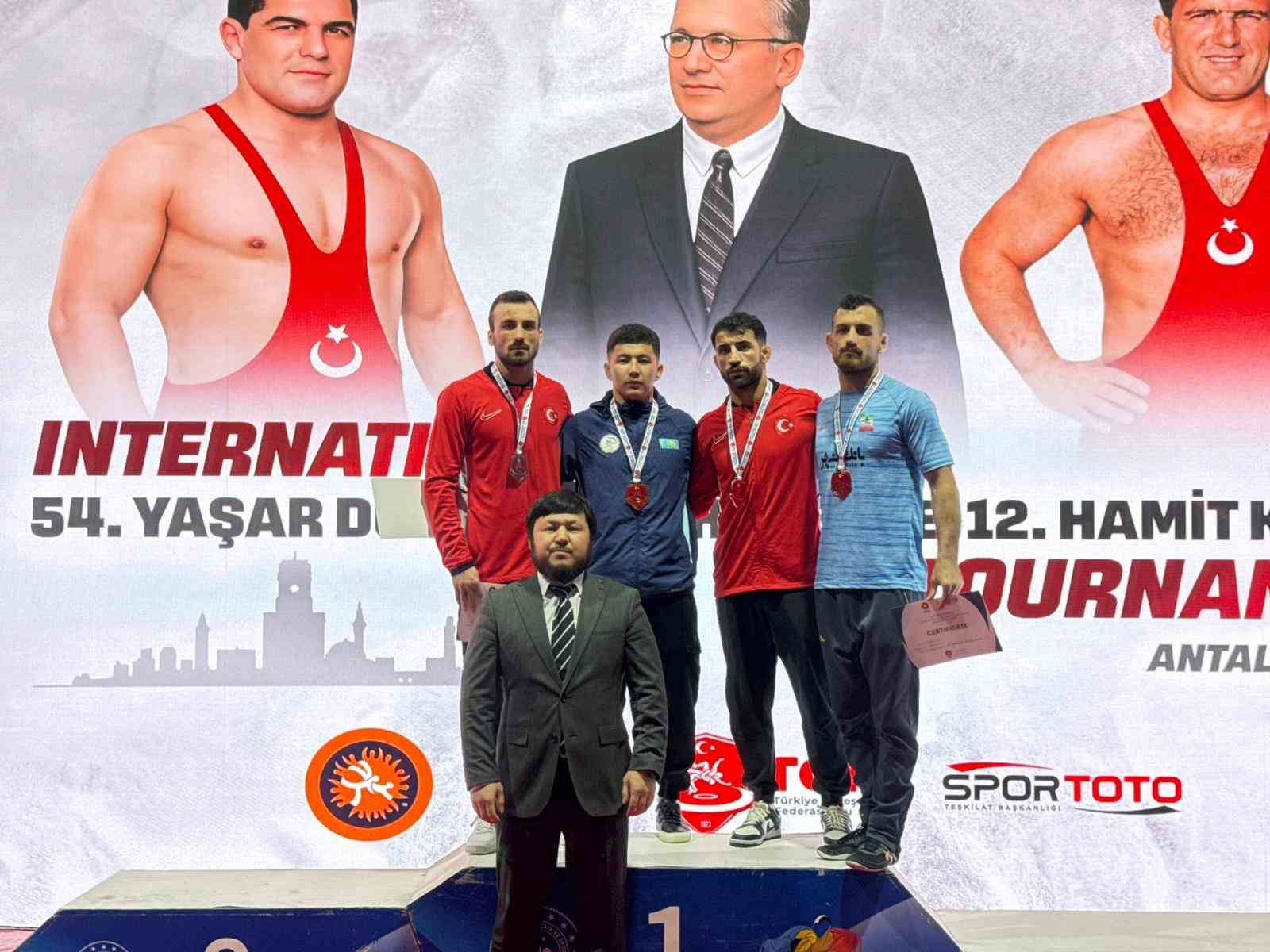 uluslararasi yasar dogu vehbi emre ve hamit kaplan turnuvasinda ikinci gun tamamlandi 3 wBjCi5Hn