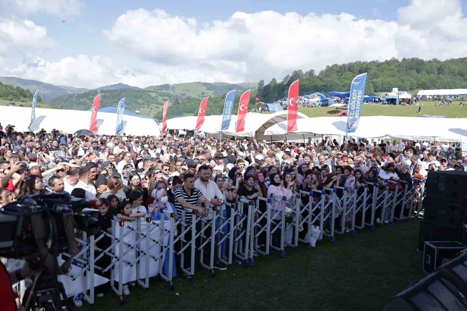 Uluvahta Yayla Festivali, binlerce vatandaşın katılımıyla gerçekleştirildi 21 uluvahta yayla festivali binlerce vatandasin katilimiyla gerceklestirildi 17 VuD43WeR