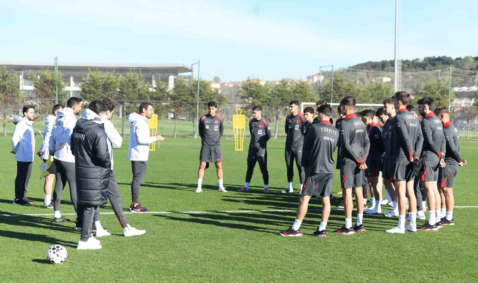 Ümit Milli Takımı, Litvanya maçı hazırlıklarına ara vermeden başladı 4 umit milli takimi litvanya maci hazirliklarina ara vermeden basladi 0 7u6jKK4c
