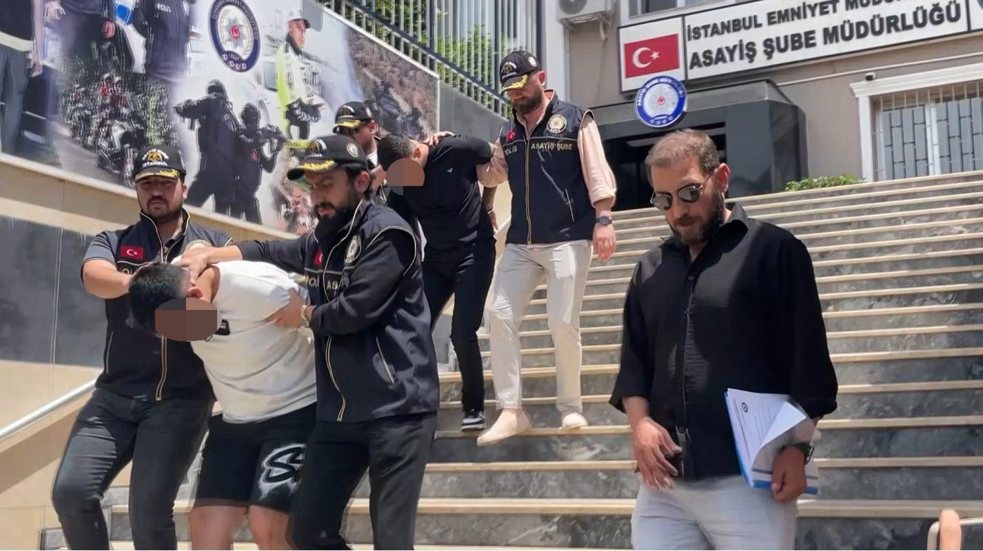 umraniyede 1 kisinin oldugu catismada delilleri silmek isteyen 11 supheli tutuklandi 0 qhRL31Sm