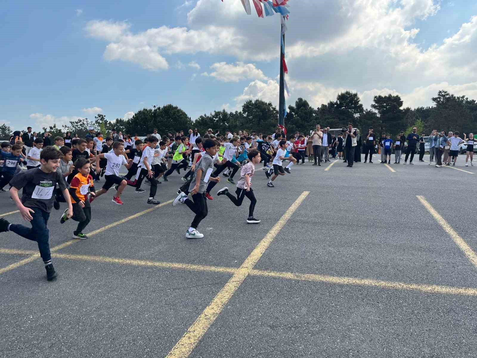 umraniyede genc sporcular kros parkurunda yaristi 4 pdiQlMYD