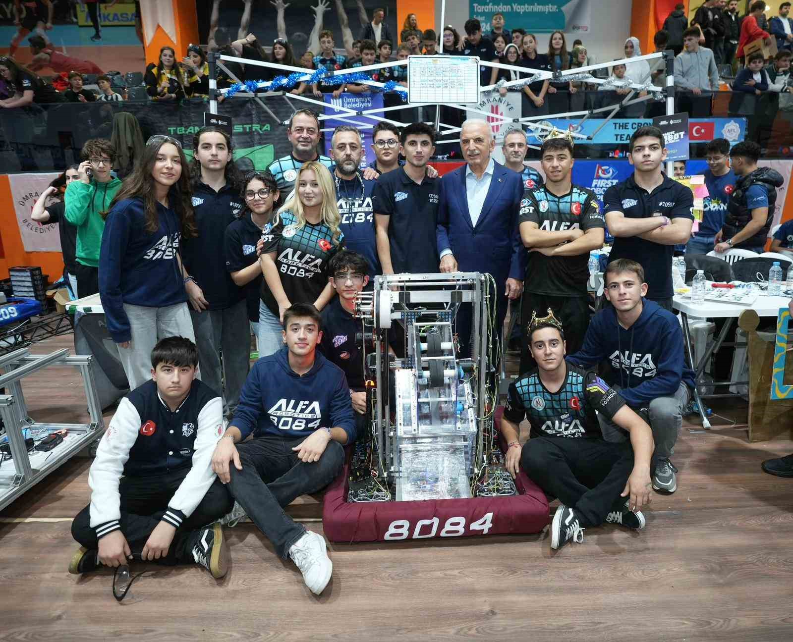 umraniyede robot yarislari buyuk heyecana sahne oldu 0 vW9tgEY7