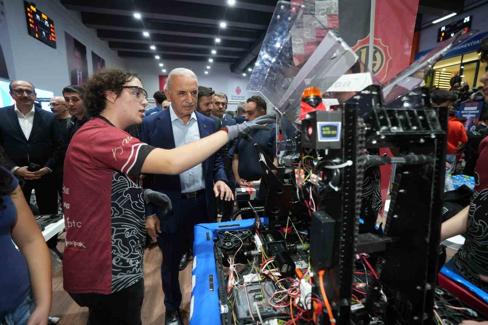 umraniyede robot yarislari buyuk heyecana sahne oldu 3 747gjGHL