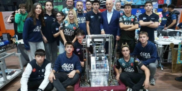 umraniyede-robot-yarislari-buyuk-heyecana-sahne-oldu-789KHVpr.jpg