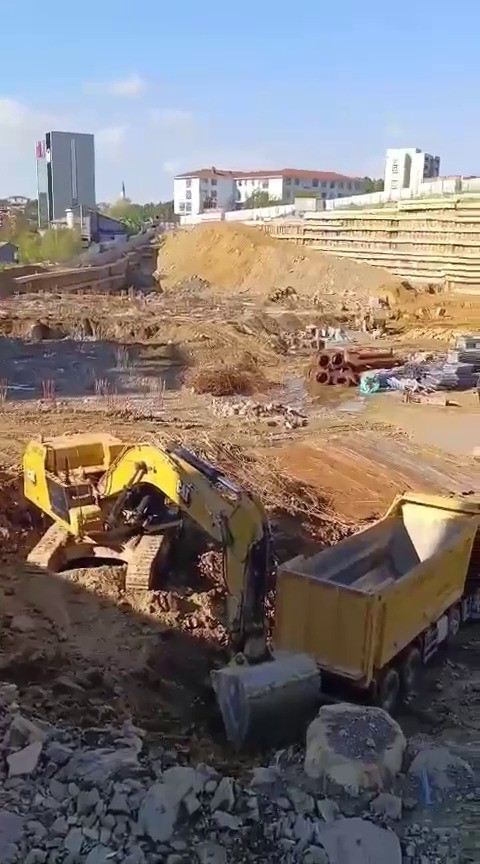 umraniyede yol coktu o anlar kamerada 3 v1Kf86D8