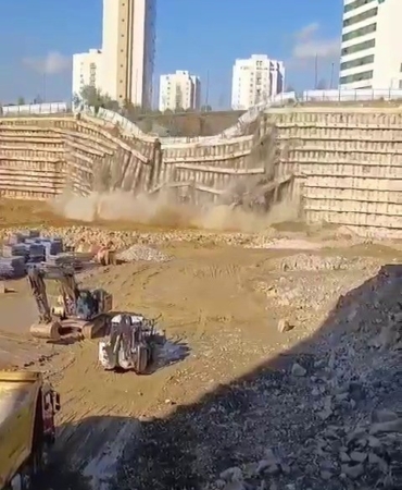 umraniyede-yol-coktu-o-anlar-kamerada-zZW3wDmB.jpg