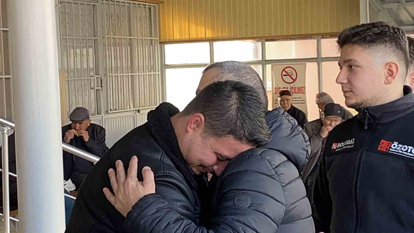 umre icin gittigi kutsal topraklarda hayatini kaybetti giyabi cenaze namazi kilindi 1 KWzuu4iC