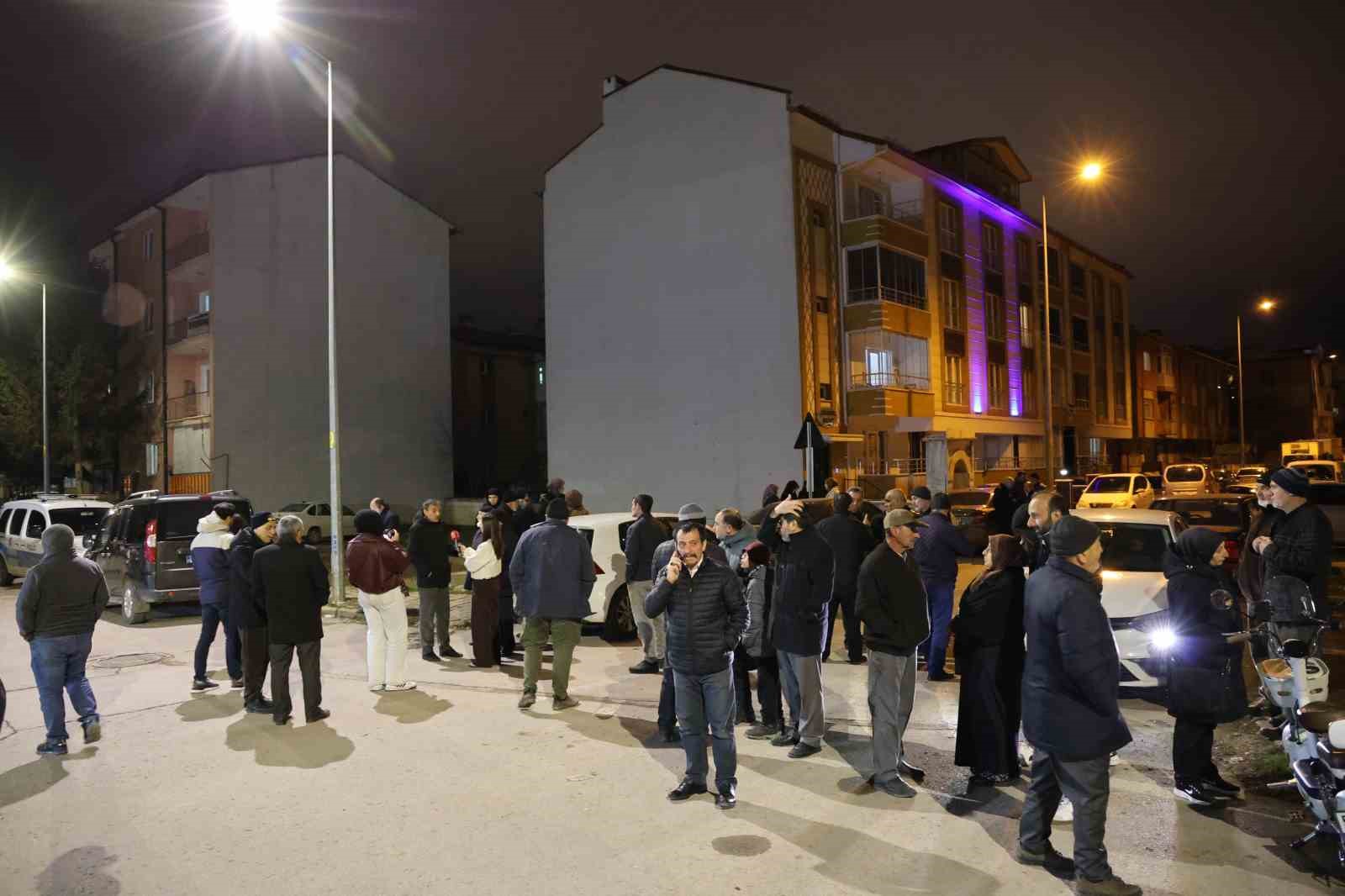 umre vaadiyle dolandirilmislardi kutsal topraklara dogru yola ciktilar 4