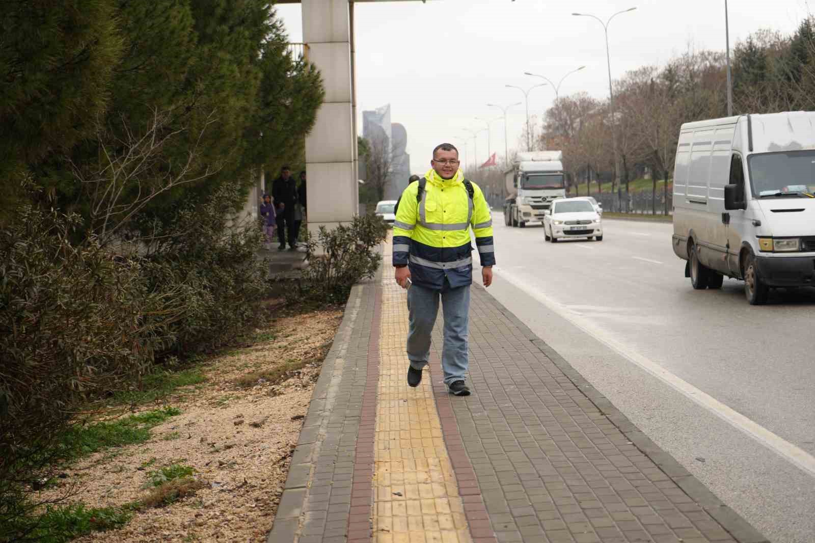 umreye gitmek icin giresundan yuruyerek yola cikti 12 gununde gaziantepe ulasti 2 jwU8qyrN