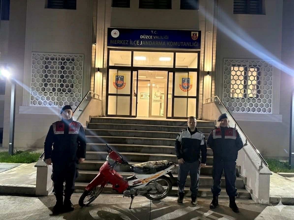umudunu kestigi motosikletine 3 yil sonra jandarma sayesinde kavustu 0 1OVhABzd