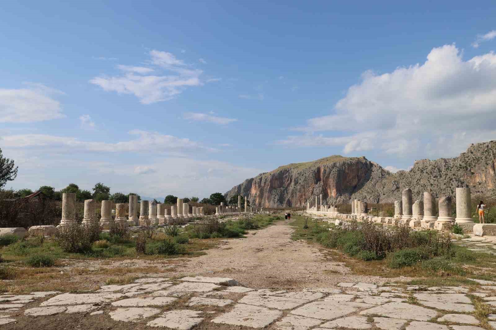 unesco listesindeki anavarza antik kenti ziyaretcilerini agirliyor 3 ZACuhSXp