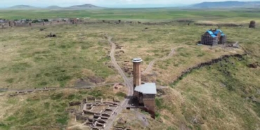 unesco-mirasi-anide-tarih-yeniden-gun-yuzune-cikiyor-2026-kazilari-5-noktada-araliksiz-suruyor-mmDRMVvc.jpg
