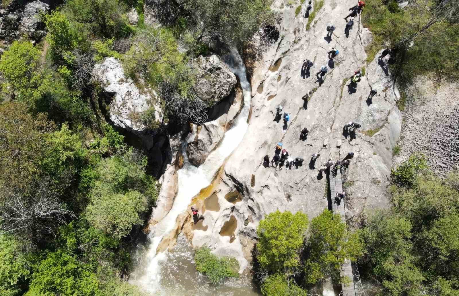 unesco mirasi hattusada 7 bin yillik tarihe yuruyus dogaseverler hitit yolunda bulustu 2