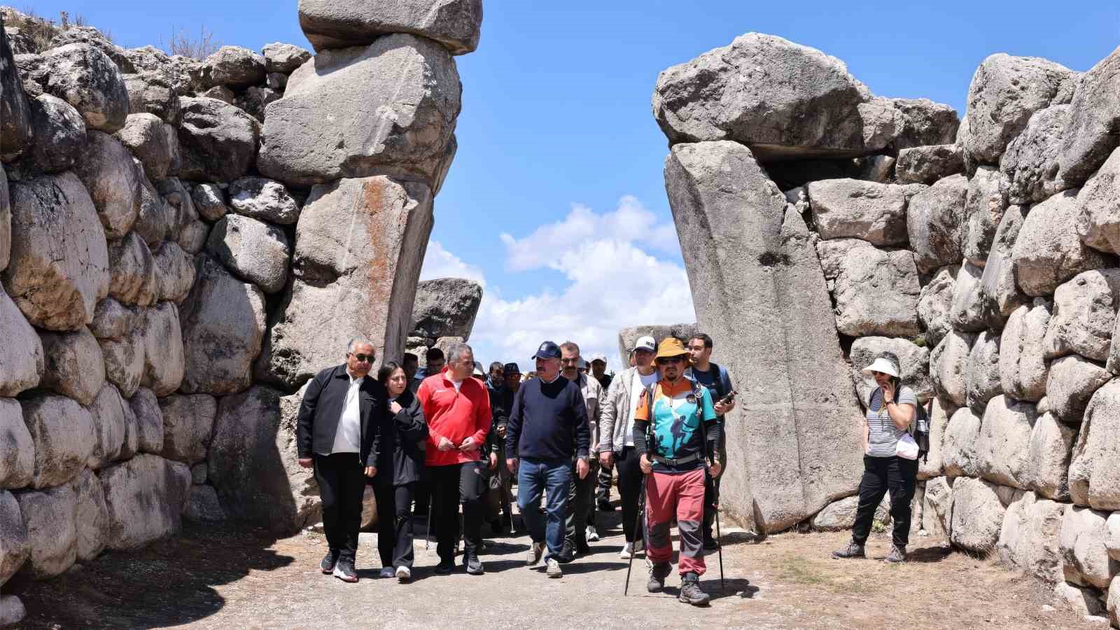 unesco mirasi hattusada 7 bin yillik tarihe yuruyus dogaseverler hitit yolunda bulustu 5 aaVXmNI5