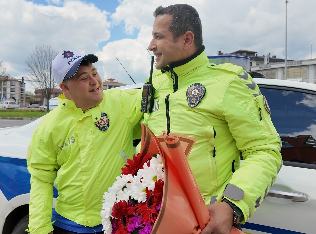 uniformayi giydi denetime cikti down sendromlu oguz kaanin en mutlu gunu 6
