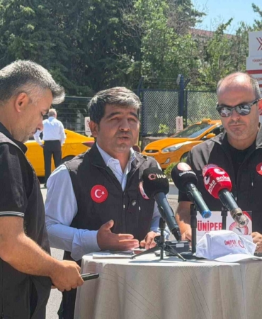 unipersen-baskani-guzel-idari-personele-tayin-ve-nakil-hakki-artik-bu-yanlistan-donulmesini-istiyoruz-bjghk4XX.jpg