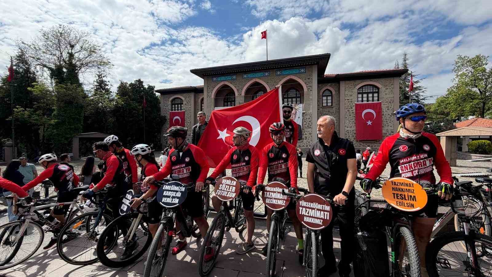 ÜNİPERSEN Genel Başkanı Güzel: "Sendika olarak üniversite idari personelinin haklarını savunmak için mücadele ediyoruz" 7 unipersen genel baskani guzel sendika olarak universite idari personelinin haklarini savunmak icin mucadele ediyoruz Y7aF5GqL
