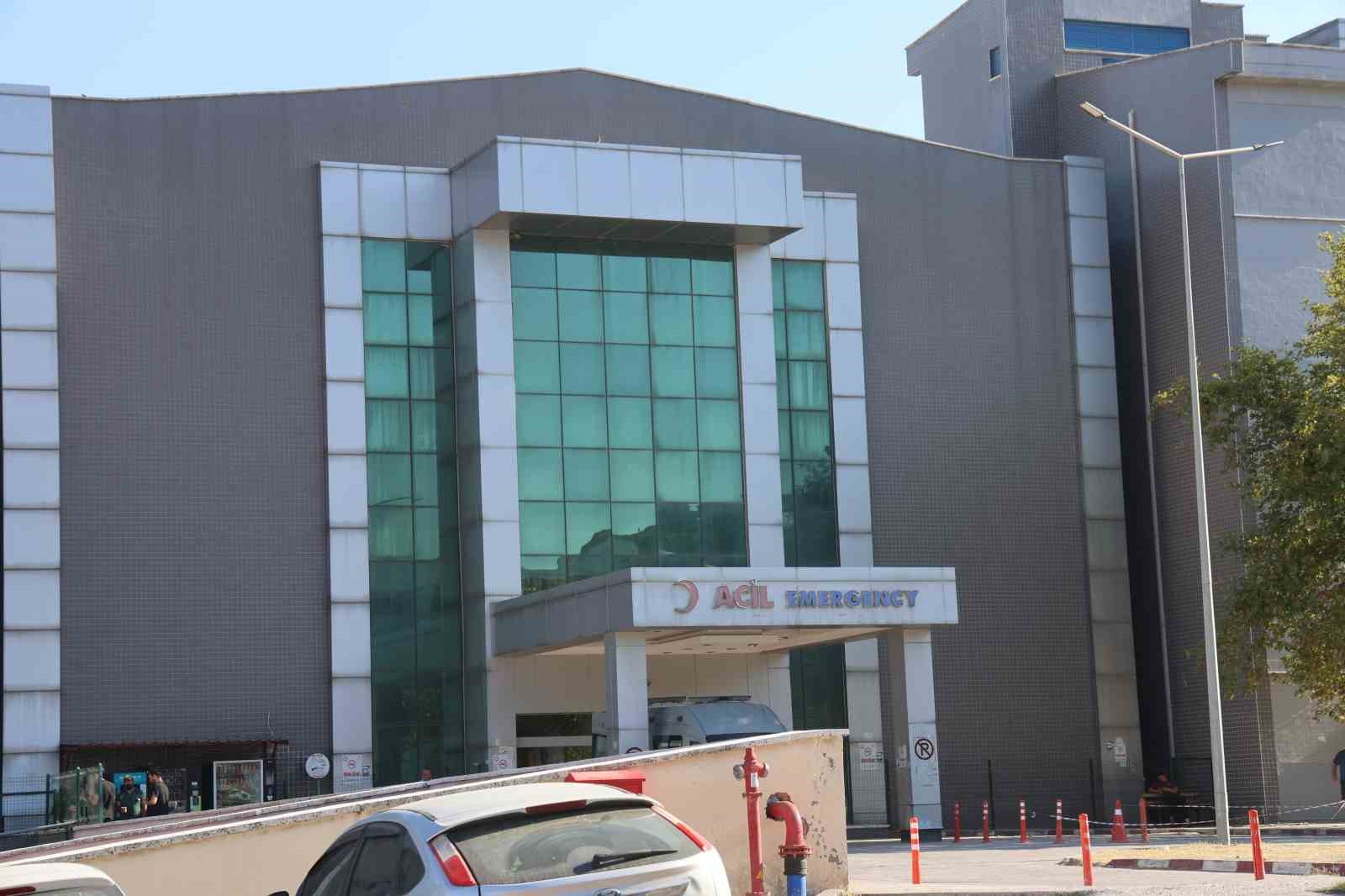 Üniversite hastanesinde cenaze karışıklığı 7 universite hastanesinde cenaze karisikligi 3 huqTHbCC