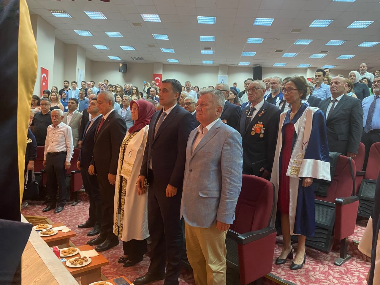 Üniversite hayalini 56 yaşında gerçekleştirdi 7 universite hayalini 56 yasinda gerceklestirdi 3