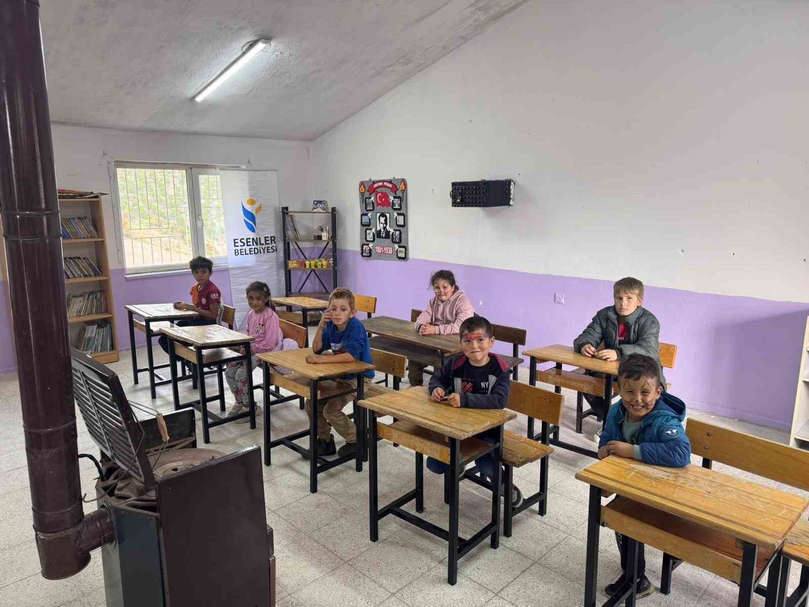 Üniversite öğrencileri 6 öğrencili köy okulunu yeniledi 7 universite ogrencileri 6 ogrencili koy okulunu yeniledi 3 KOu7jMrh