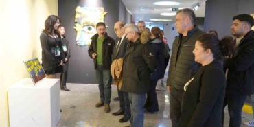 universite-ogrencileri-atiklari-sanata-donusturdu-hzq7K57E.jpg