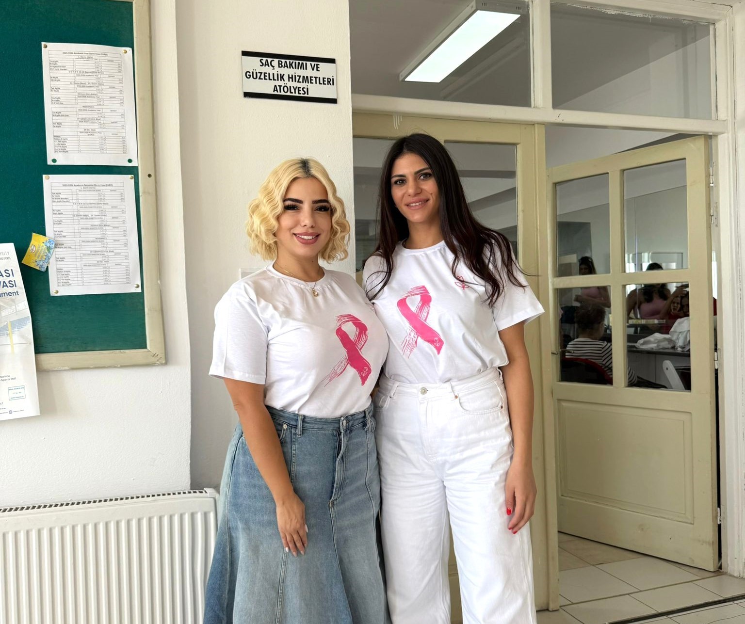 universite ogrencilerinden kanserle mucadele eden kadinlara moral destegi 2 qDjXcy3u