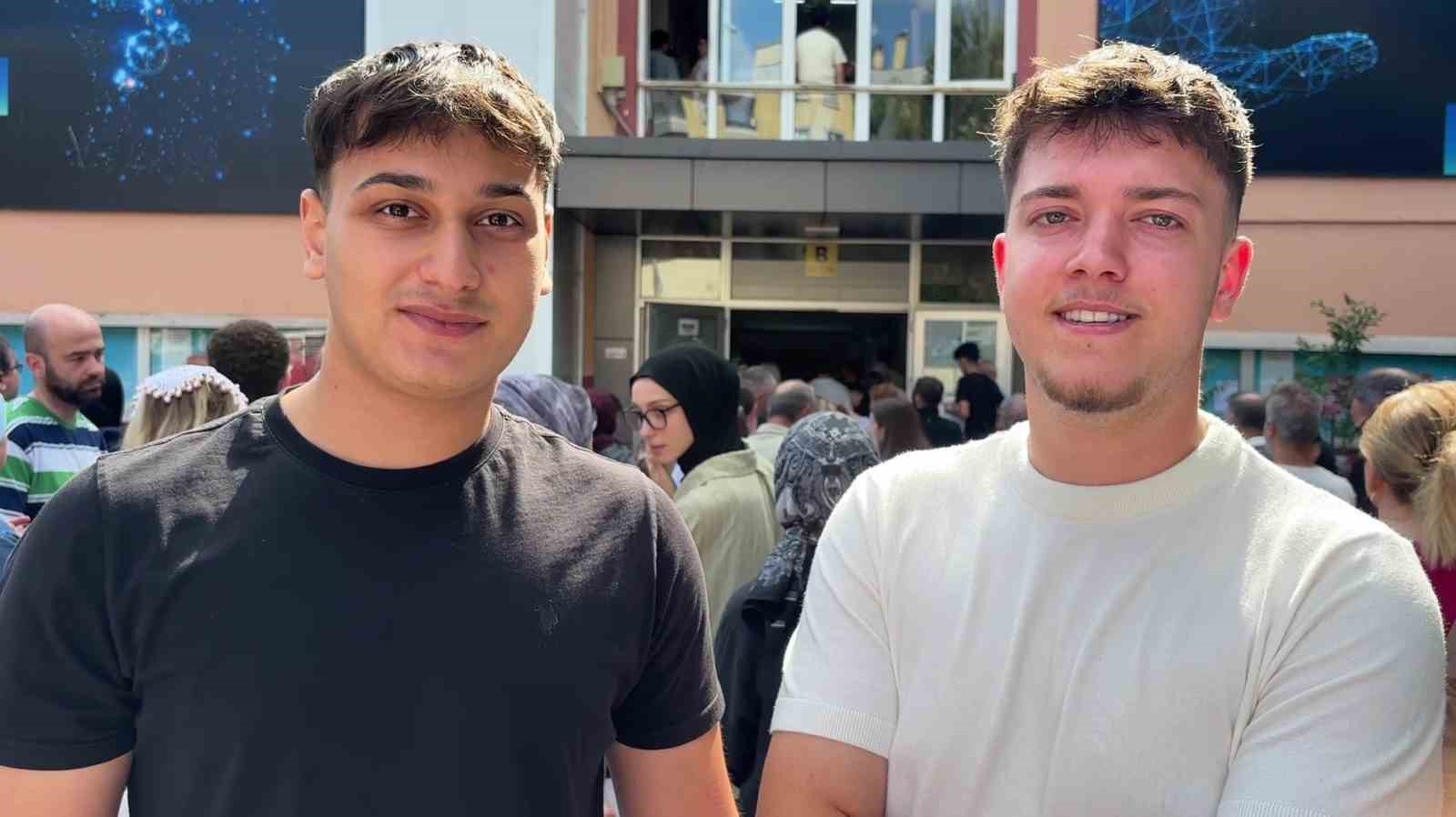 Üniversite yoluna iddialı çıktı: "İlk bine gireceğim" 5 universite yoluna iddiali cikti ilk bine girecegim 1 rZ79klnd