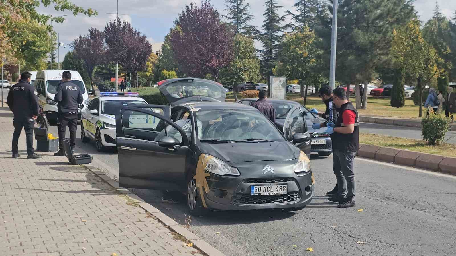 Üniversitede cinayet: Fakülte önünde eski eşi tarafından vurulan kadın hayatını kaybetti 8 universitede cinayet fakulte onunde eski esi tarafindan vurulan kadin hayatini kaybetti 4 zJspMjQ2