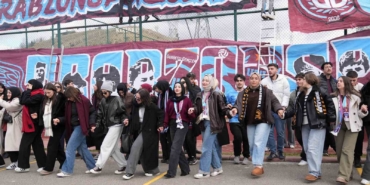 universiteli-trabzonsporlulardan-keciorende-coskulu-horon-festivali-U31KGNl7.jpg