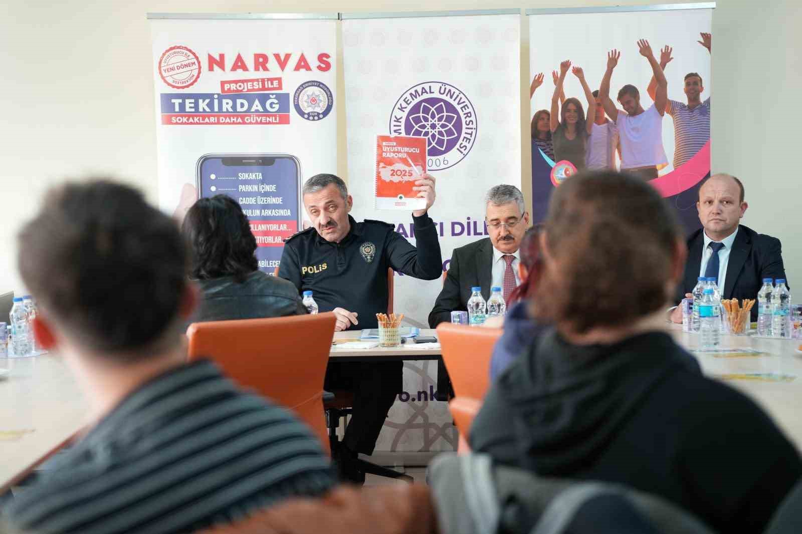 universitelilerin ilgi odagi narkotik kopegi leo oldu 3 Yi7ZagP9
