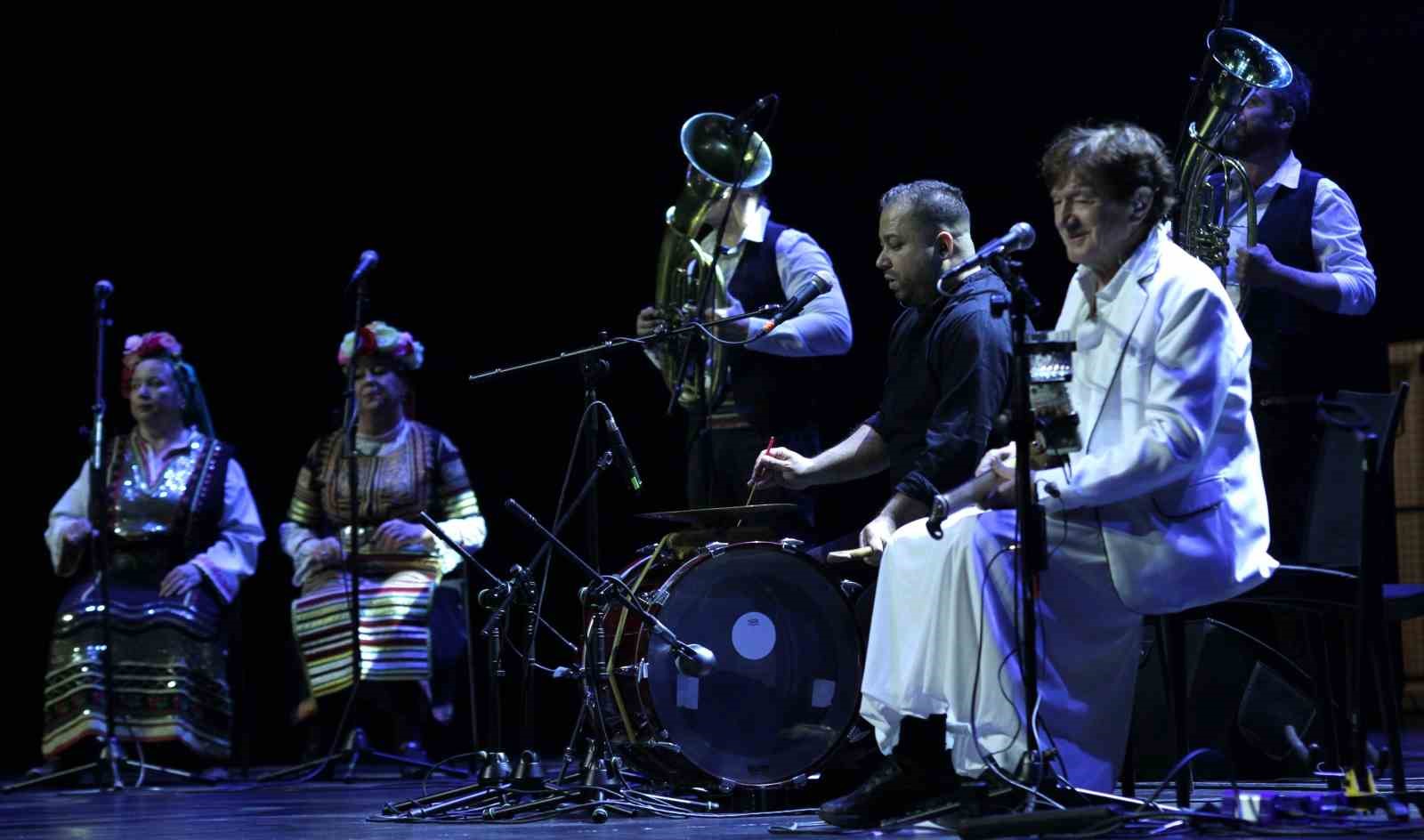 unlu bosnali besteci bregovic ankaralilari costurdu 3 OUVQkY1r