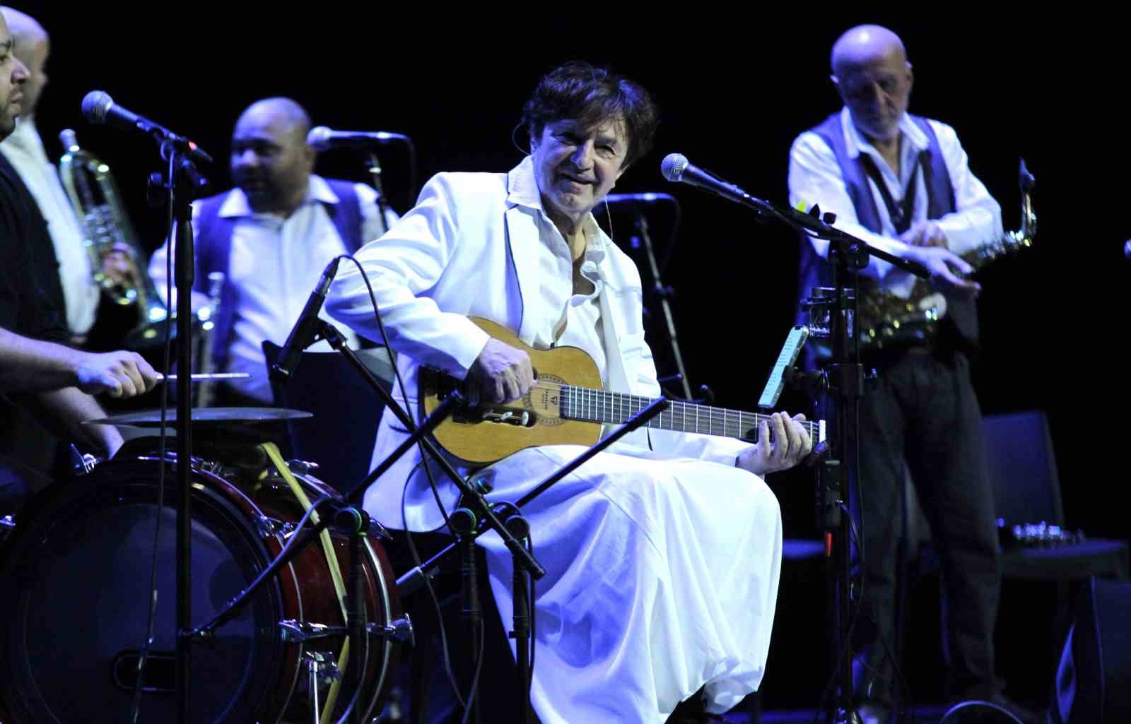 unlu bosnali besteci bregovic ankaralilari costurdu 6 Eh7BLQcH