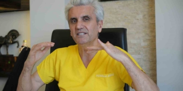 unlu-estetikci-acikladi-yuz-germe-ameliyati-sonrasi-prp-mezoterapi-ve-lazer-uygulamalari-onem-tasiyor-UUJ5BUAu.jpg