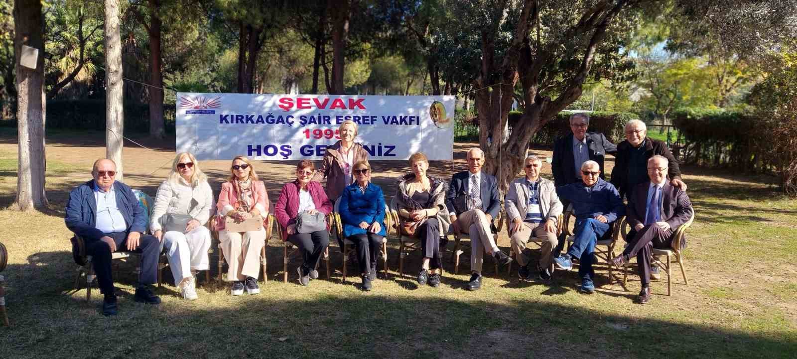 unlu hiciv ustasi sair esref unutulmadi 4 YLOvUZCM