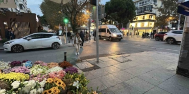 unlu-oyuncu-irem-helvacioglu-bebegiyle-olumden-dondugu-an-kamerada-c5BgkHvi.jpg