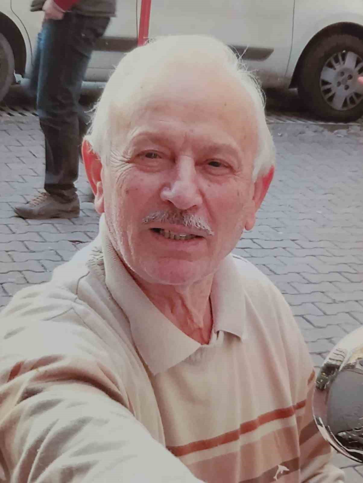 unlu oyuncu serkan keskinin babasi son yolculuguna ugurlandi 7 KlRZv7KQ