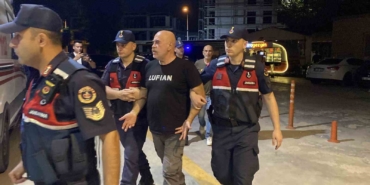 unlu-yonetmen-ve-kardesi-bursada-uyusturucu-operasyonunda-gozaltina-alindi-IE7nTysq.jpg