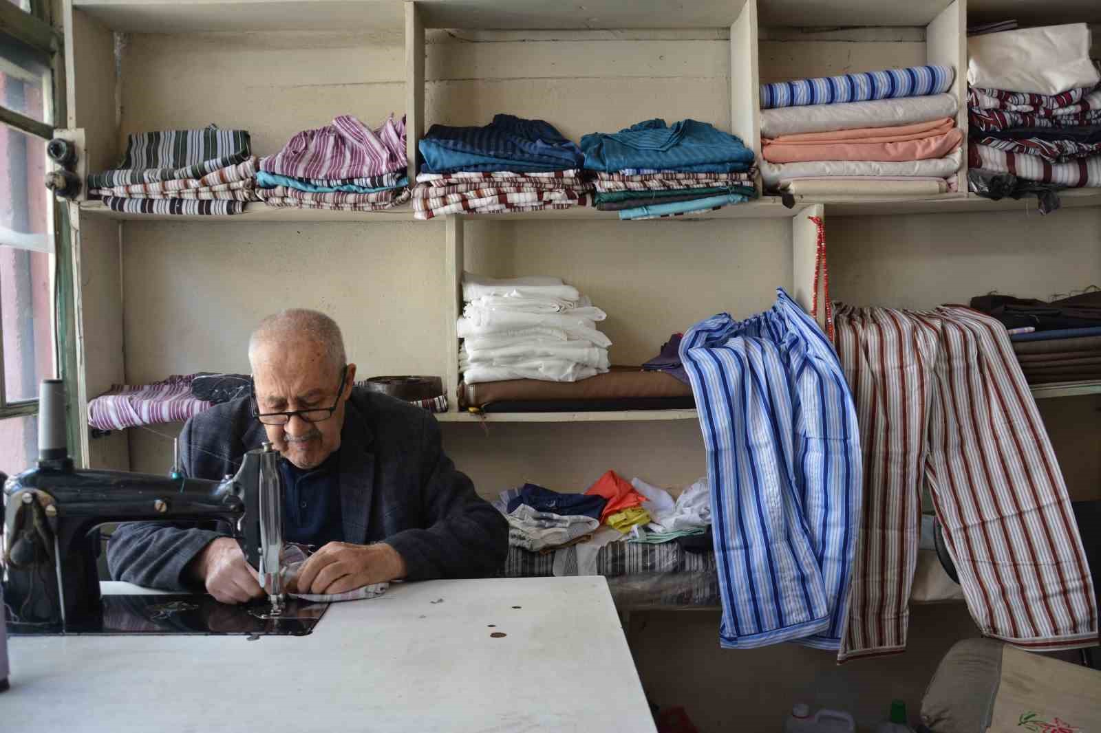 unutulan cizgili pijamalar yeniden revacta 3 F33Im2GY