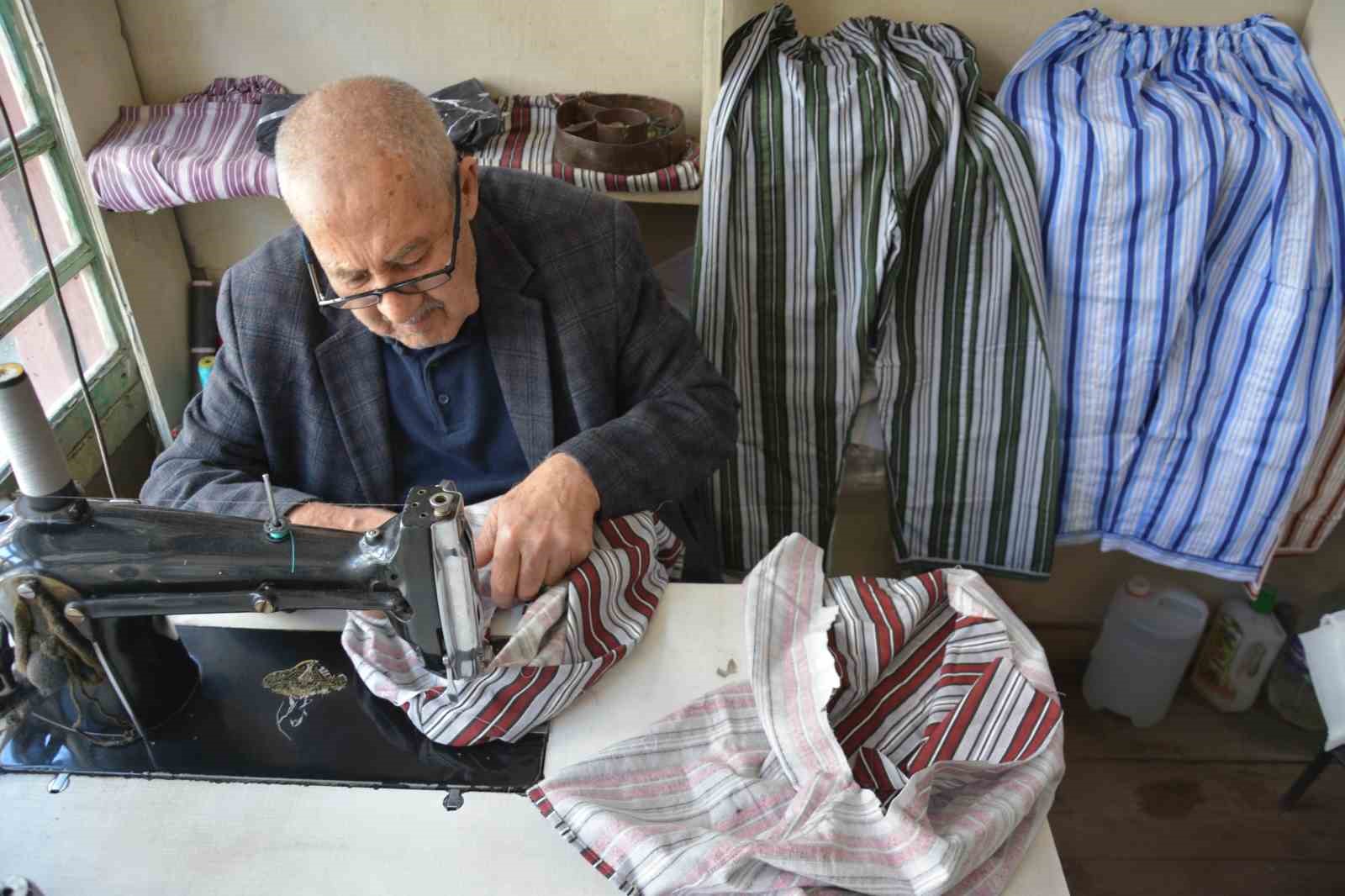 unutulan cizgili pijamalar yeniden revacta 4 2KRy2guY