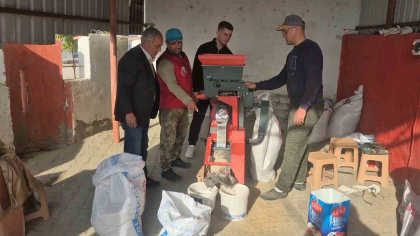 ureticinin yuzu guldu ucretsiz pirinc soyma hizmeti 0 m1g2XyKy