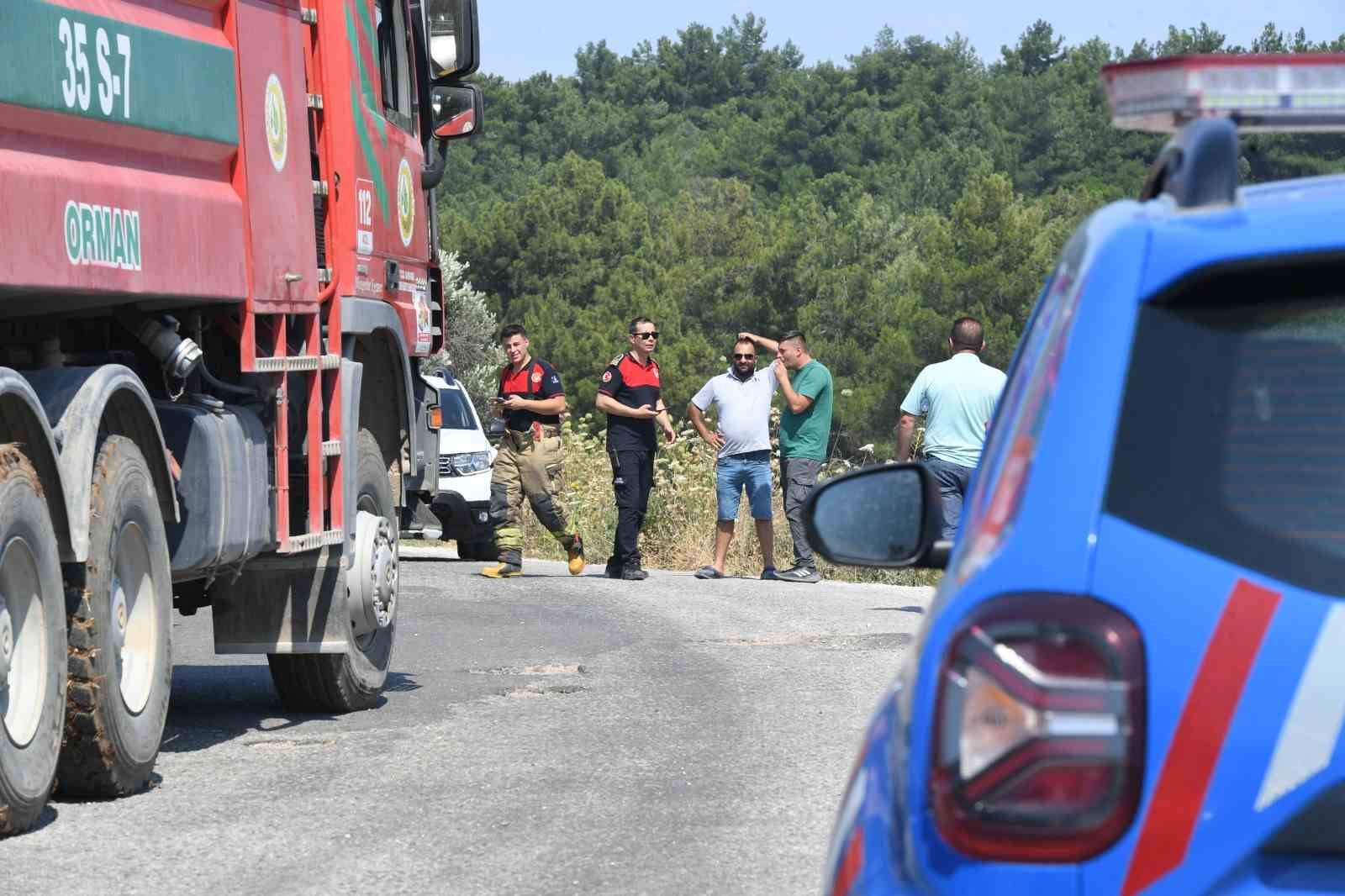 urla baliklovadaki orman yangini kontrol altinda 1 GBngeuPl