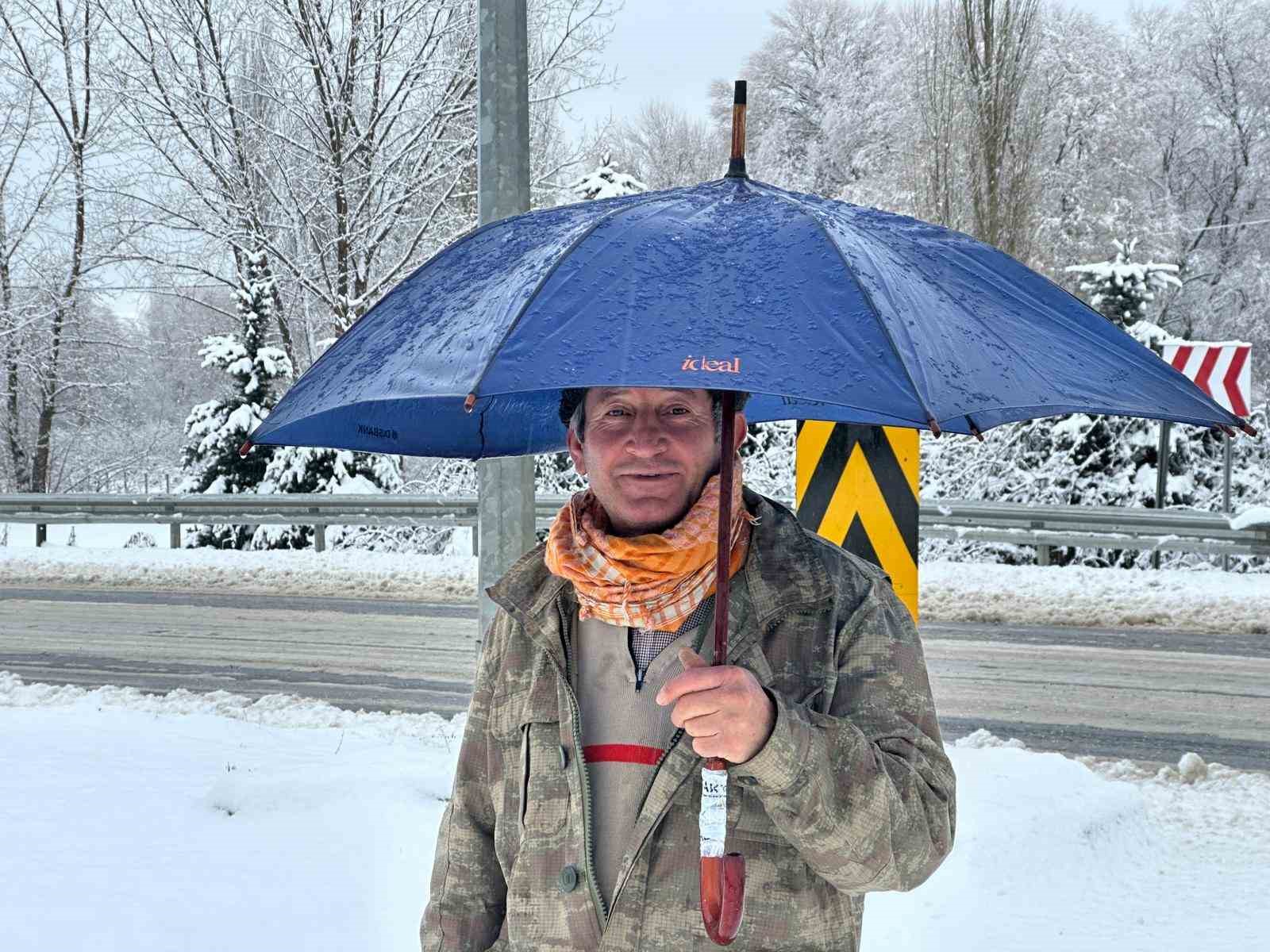 Uşak-Ankara karayolu 3 saat trafiğe kapandı 19 usak ankara karayolu 3 saat trafige kapandi 15